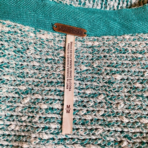 ⚜️Free People deep v-neck popcorn texture sweater⚜️ - Picture 5 of 13